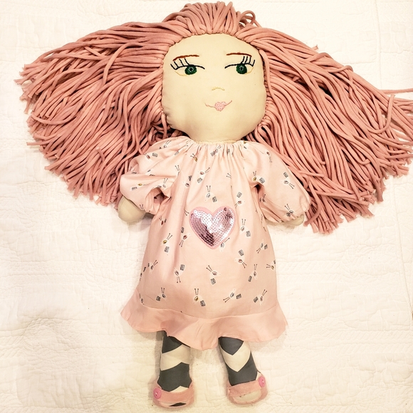 **** SOLD****      RAG DOLL - Picture 2 of 8